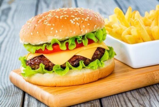 calories in homemade double cheeseburger
