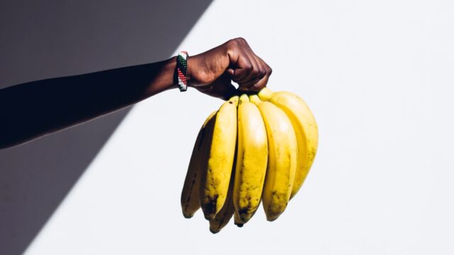 banana power house-bananas calories per ounce